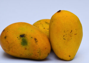 Badami Mangoes (4-5 pcs)